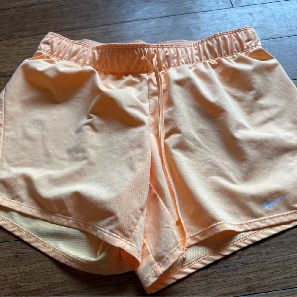 Nike Dri-FIT Attack Training Peach Athletic Shorts